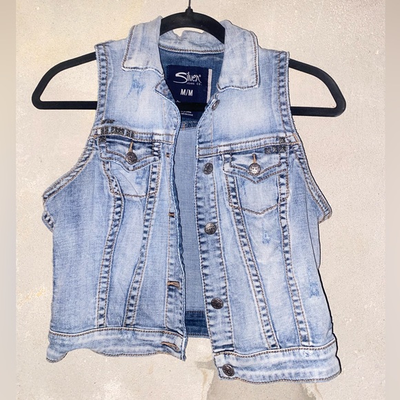🧚‍♀️3for50$ Distressed jean vest - Picture 1 of 9